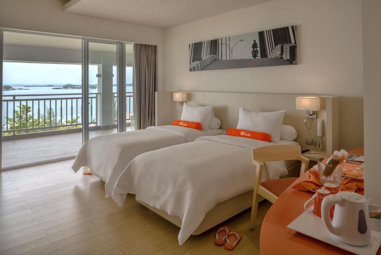 Sagulung Harris Resort Barelang Batam מראה חיצוני תמונה